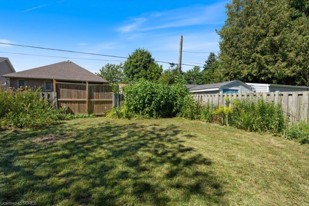 20 PRICE Street, Port Rowan, Ontario, Canada