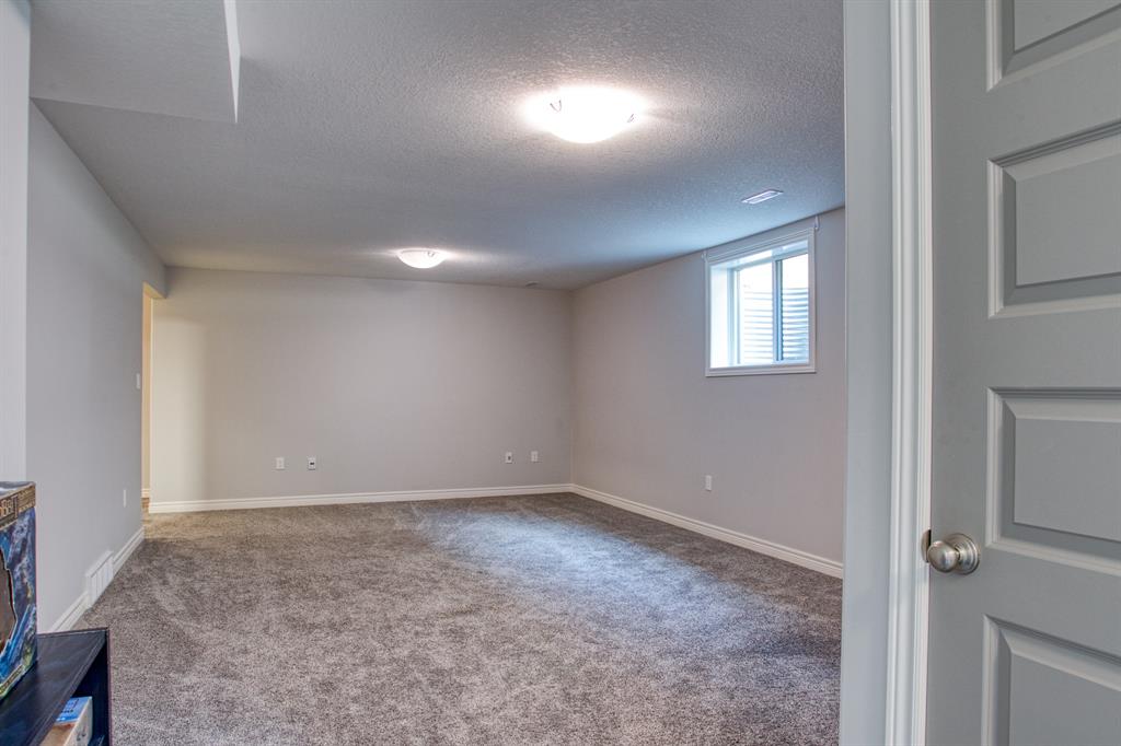 513 FRANCO Avenue, Sarnia, Ontario, Canada