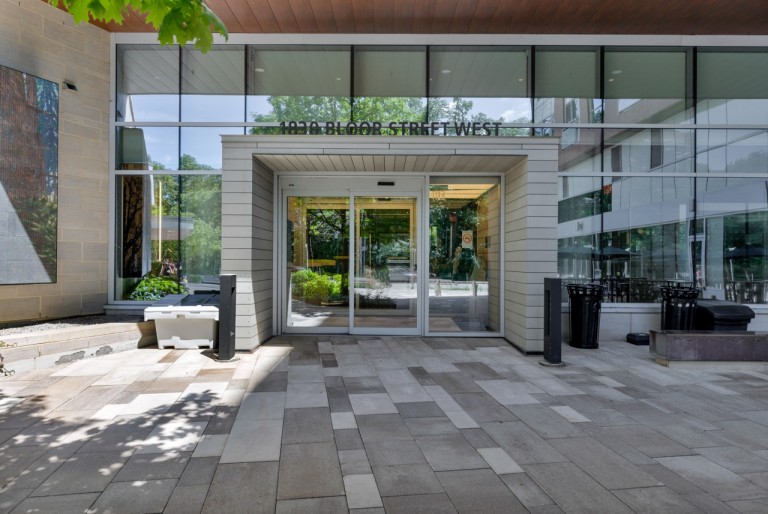 1830 Bloor Street West #532, Toronto, Ontario, Canada photo 4