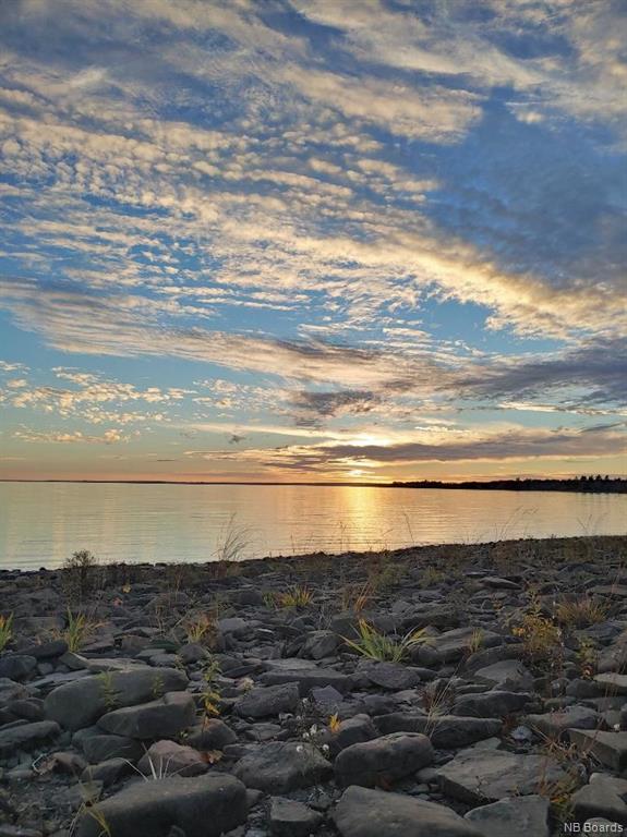 - Cox Point Road, Cumberland Bay, New Brunswick, Canada