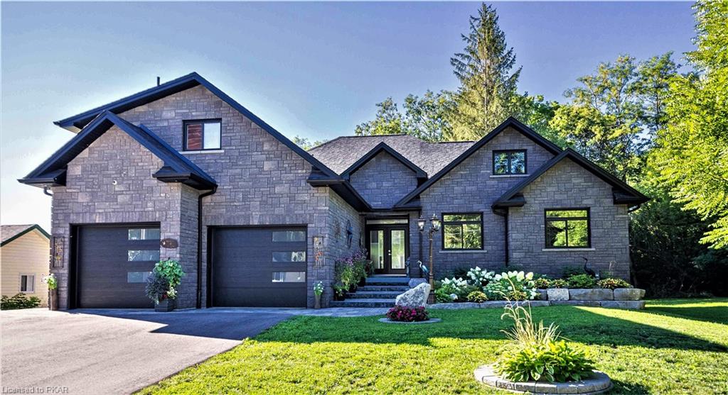 17 GEORGE Street, Lakefield Ontario, Canada