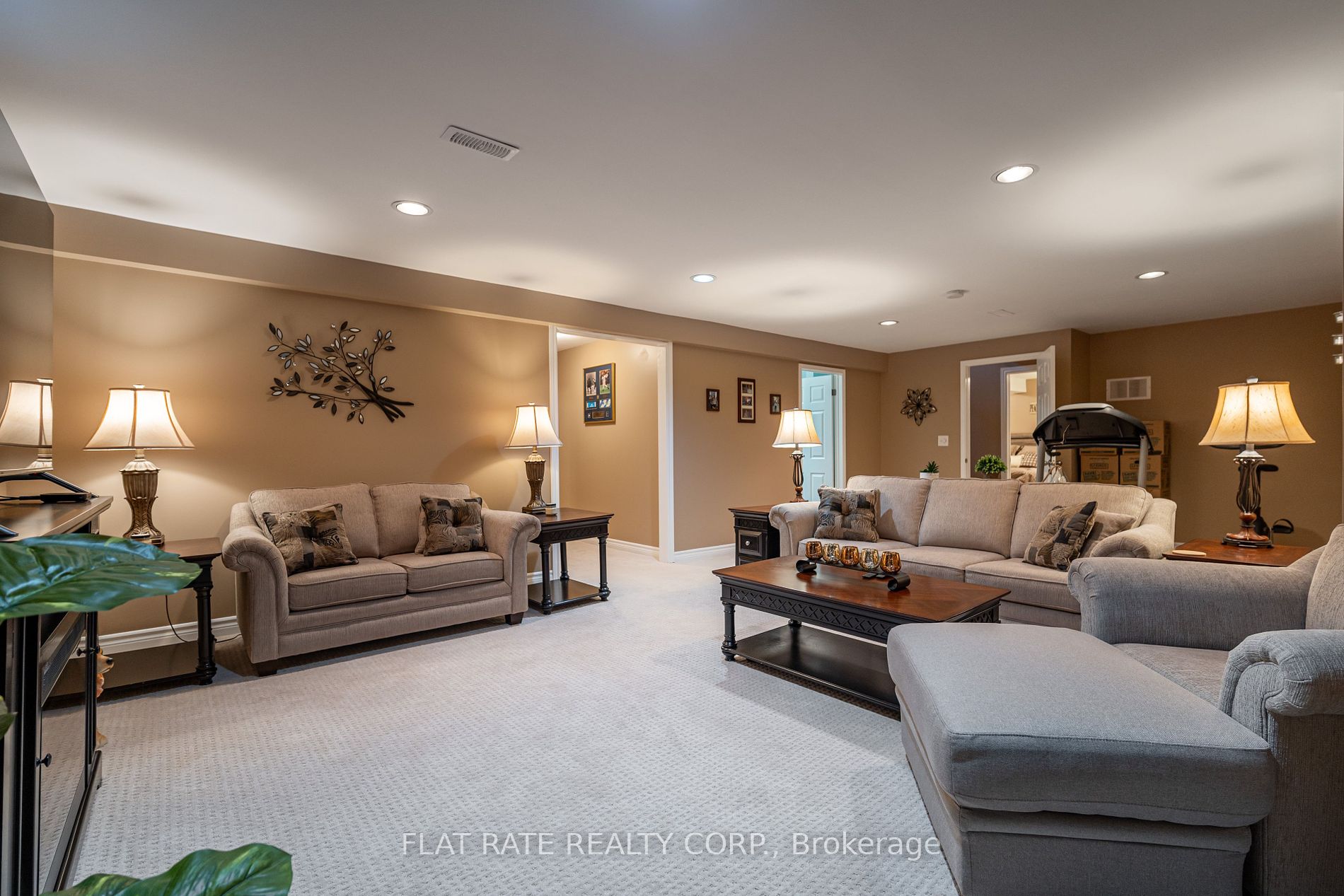 10 HILLVIEW Dr, Kawartha Lakes, Ontario, Canada