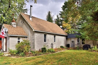 4 DICKSON Street, Kinmount Ontario, Canada