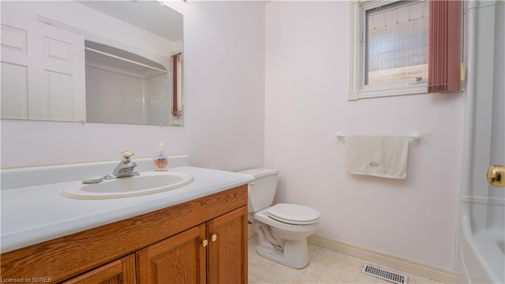 38 ST. MICHAEL'S Street, Delhi, Ontario, Canada