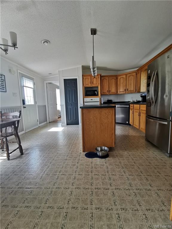 82 Glenmar Drive, Fredericton, New Brunswick, Canada