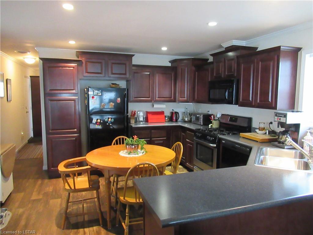 13 SUTTON Drive, Goderich, Ontario, Canada