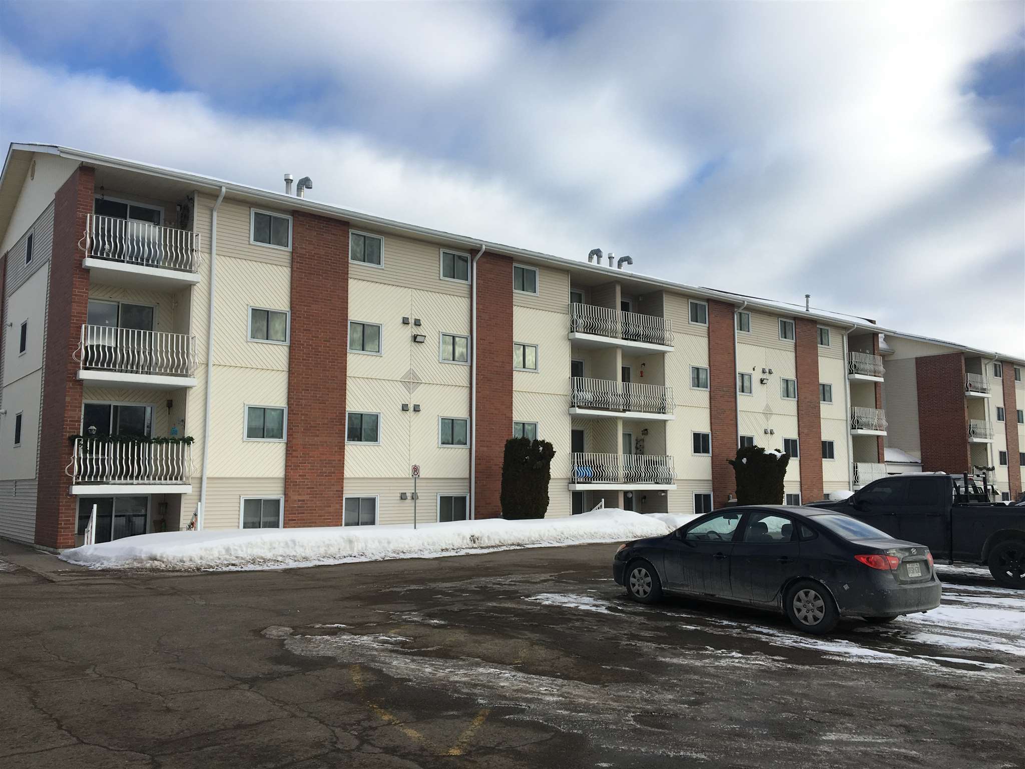 407 725 James Street, Thunder Bay Ontario, Canada