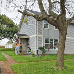 41 ST. CHARLES Street, Vanastra Ontario, Canada