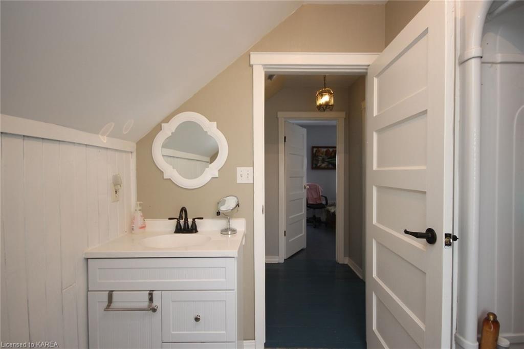 30 WARBURTON Road, Lansdowne, Ontario, Canada
