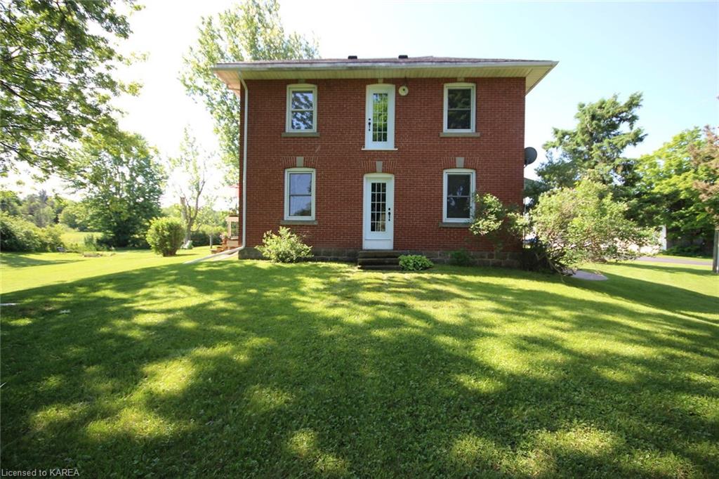 22 CLARK Drive, Gananoque, Ontario, Canada