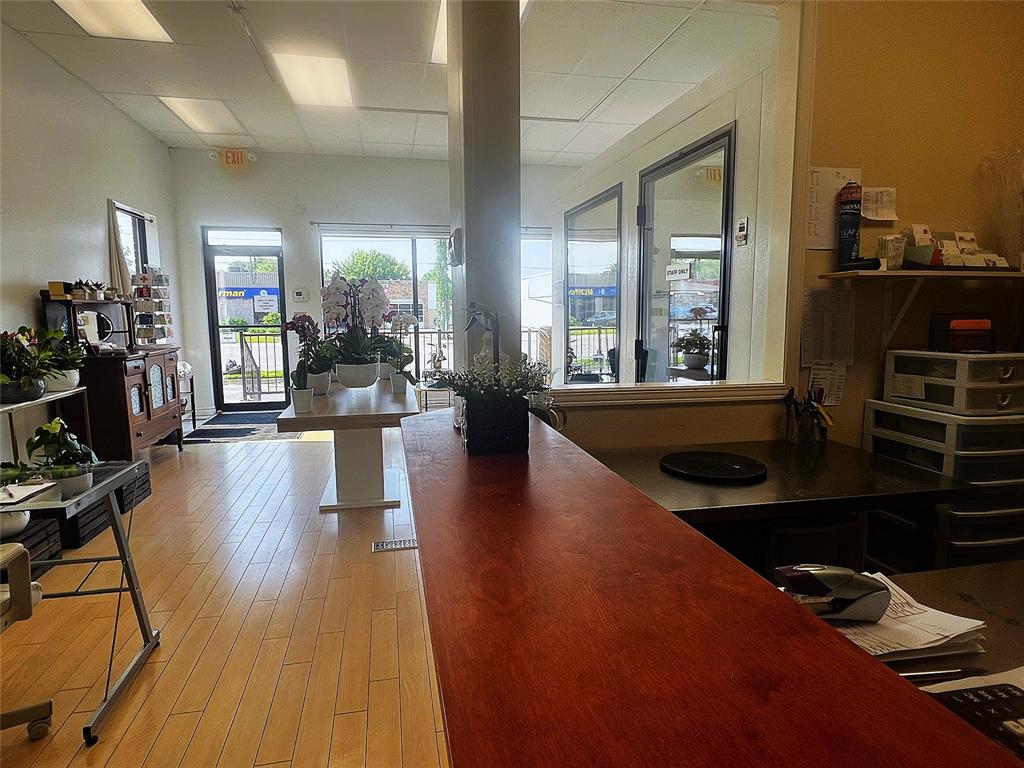 746 EXMOUTH Street Unit# 4, Sarnia, Ontario, Canada photo 3