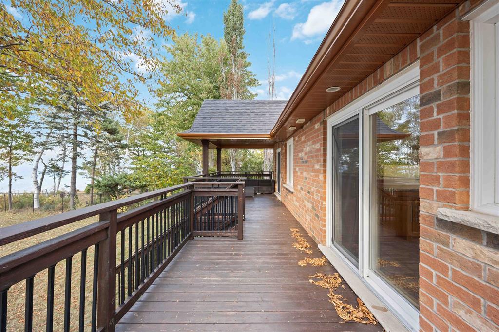 4080 BLUEPOINT Drive, Plympton-Wyoming, Ontario, Canada photo 8