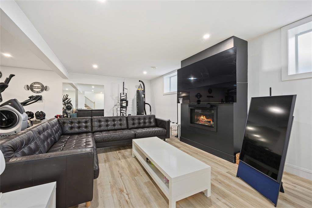 6730 GRIFFIN Drive, Plympton-Wyoming, Ontario, Canada photo 16