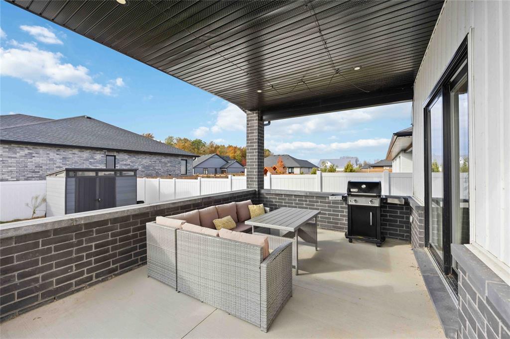 6730 GRIFFIN Drive, Plympton-Wyoming, Ontario, Canada photo 20