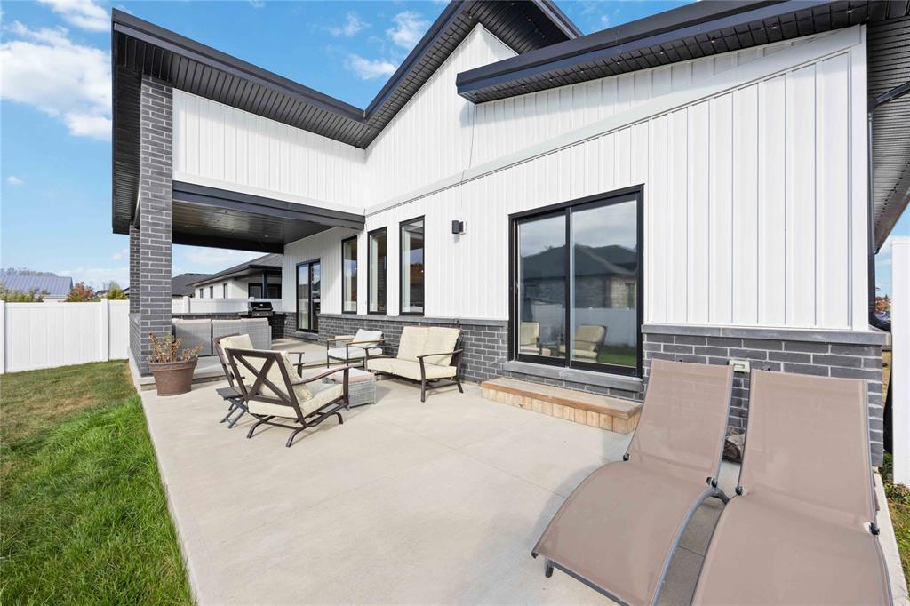 6730 GRIFFIN Drive, Plympton-Wyoming, Ontario, Canada photo 22