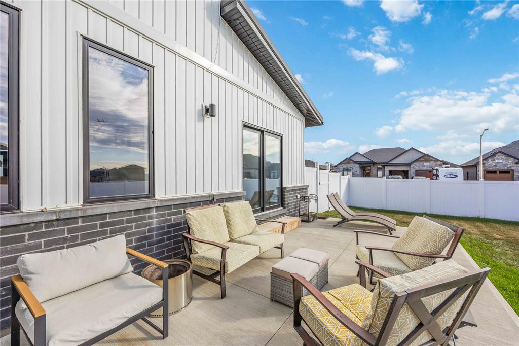 6730 GRIFFIN Drive, Plympton-Wyoming, Ontario, Canada photo 23