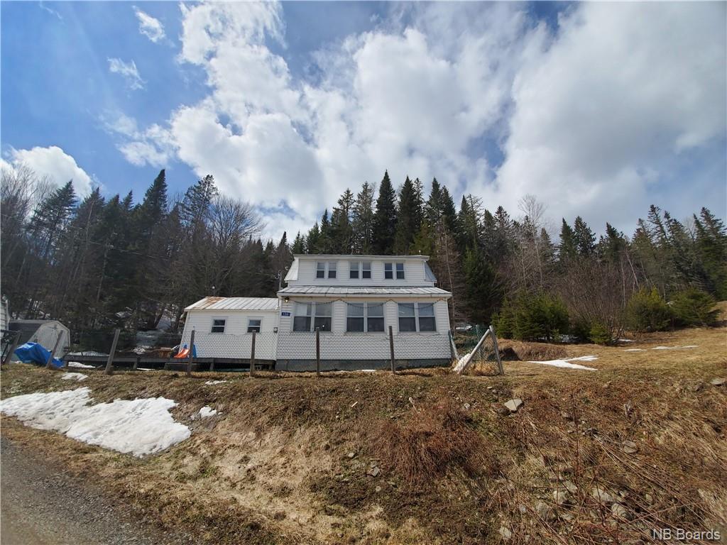 136 Nashwaak West Road, Nashwaak Bridge New Brunswick, Canada