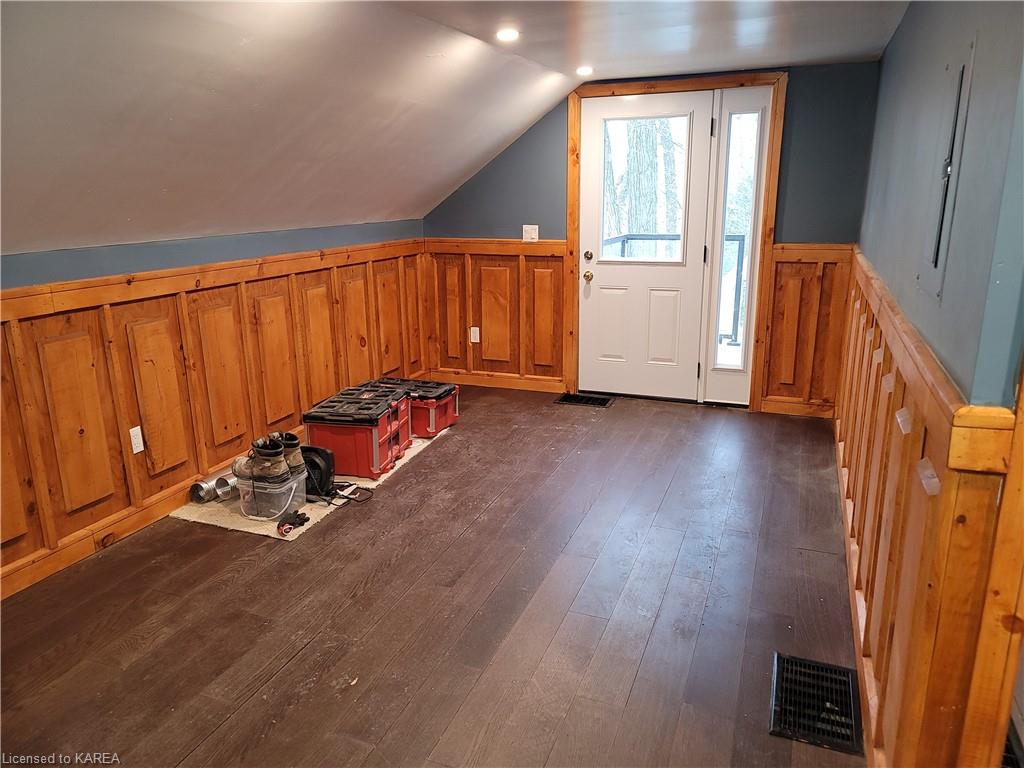 71 JOHNSON Street, Camden East, Ontario, Canada