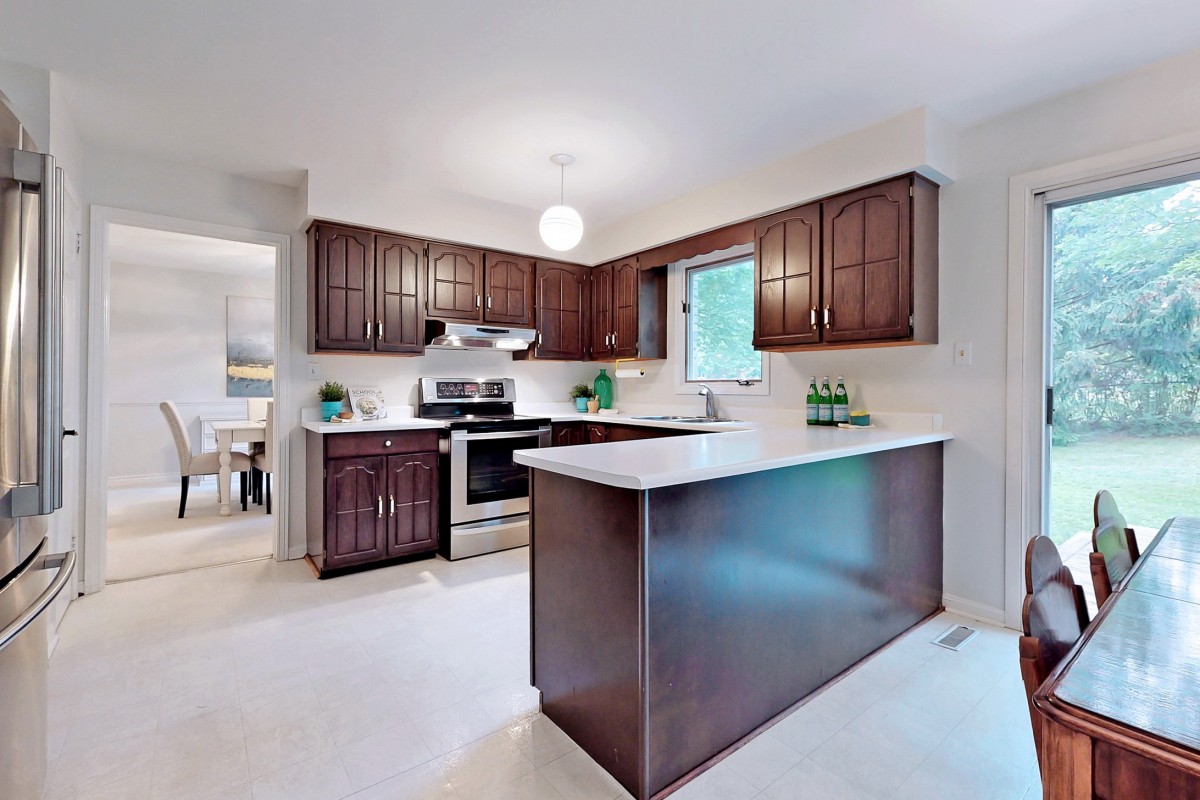 144 Briarwood Rd, Unionville, Ontario, Canada photo 10