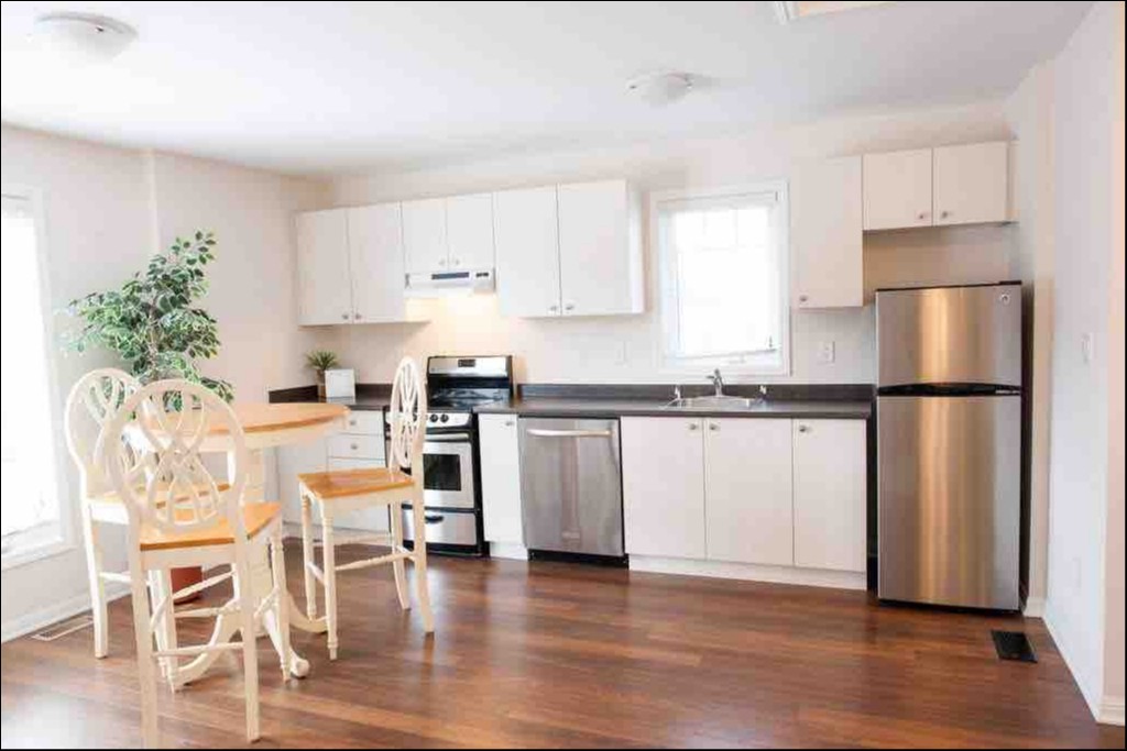 173 The Meadows Avenue, Markham, Ontario, Canada photo 2