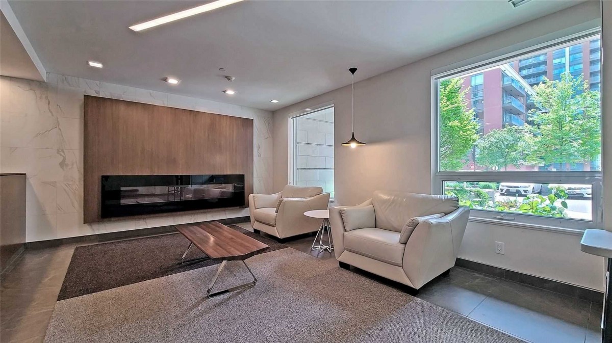 8228 Birchmount Rd #325, Markham, Ontario, Canada photo 3