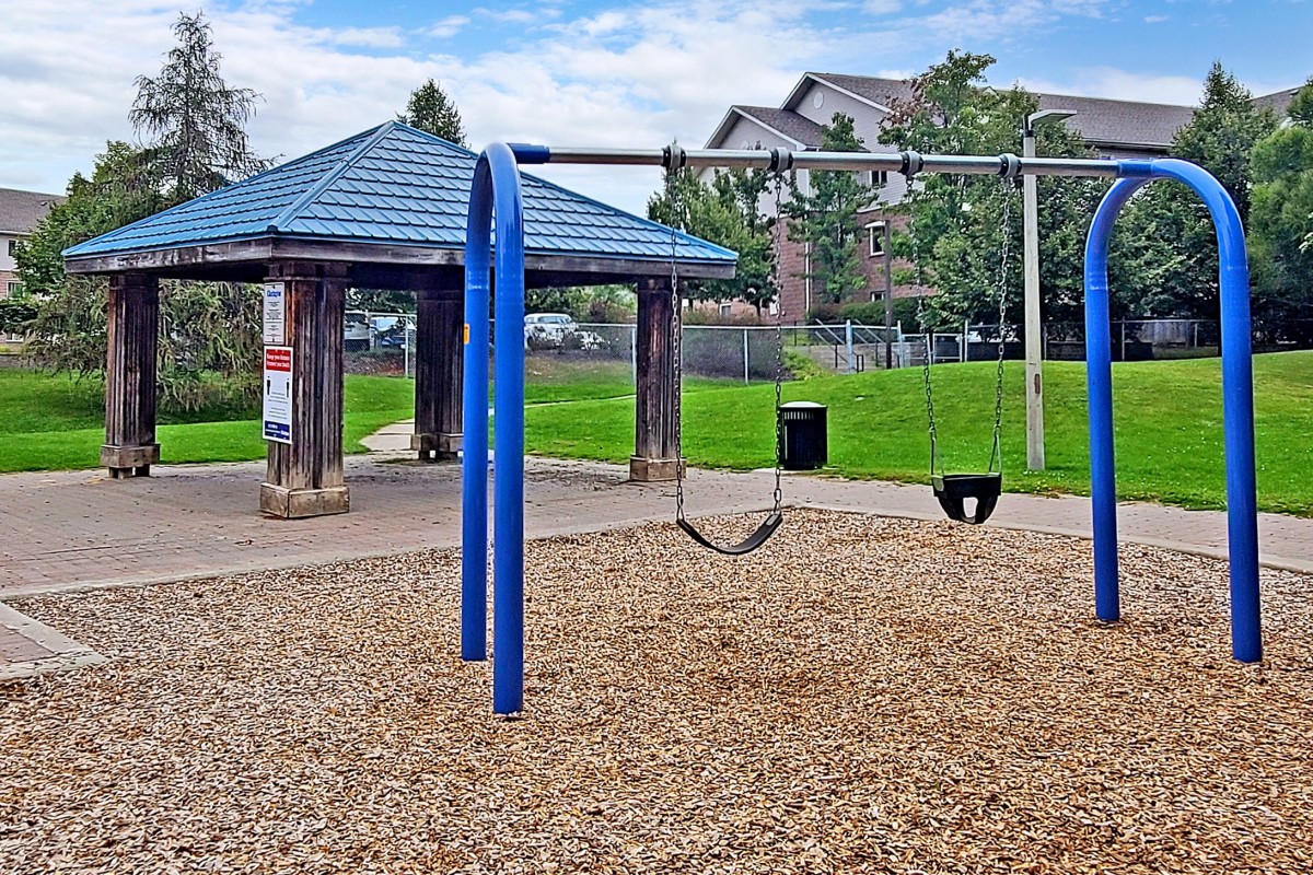 87 Aspen Springs Drive #307, Bowmanville, Ontario, Canada photo 21