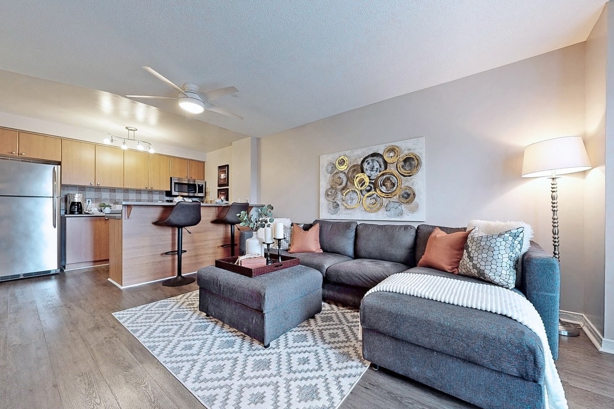 87 Aspen Springs Drive #307, Bowmanville, Ontario, Canada photo 7