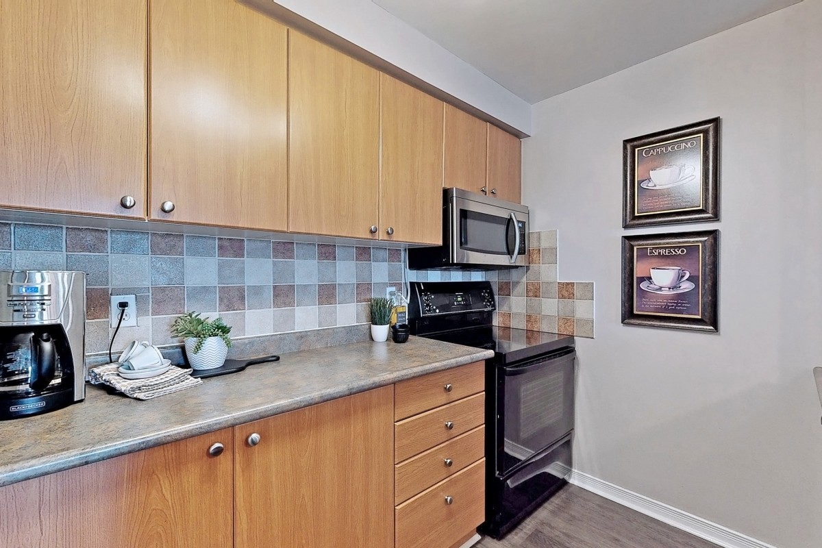 87 Aspen Springs Drive #307, Bowmanville, Ontario, Canada photo 13