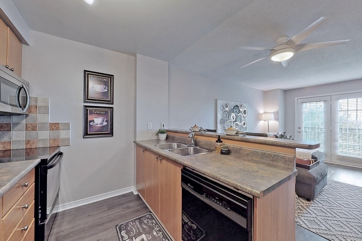 87 Aspen Springs Drive #307, Bowmanville, Ontario, Canada photo 14