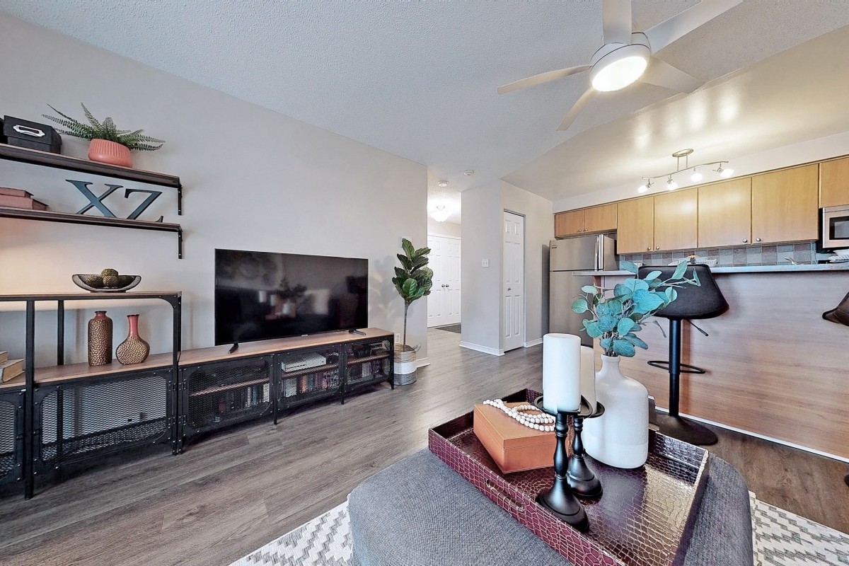 87 Aspen Springs Drive #307, Bowmanville, Ontario, Canada photo 9