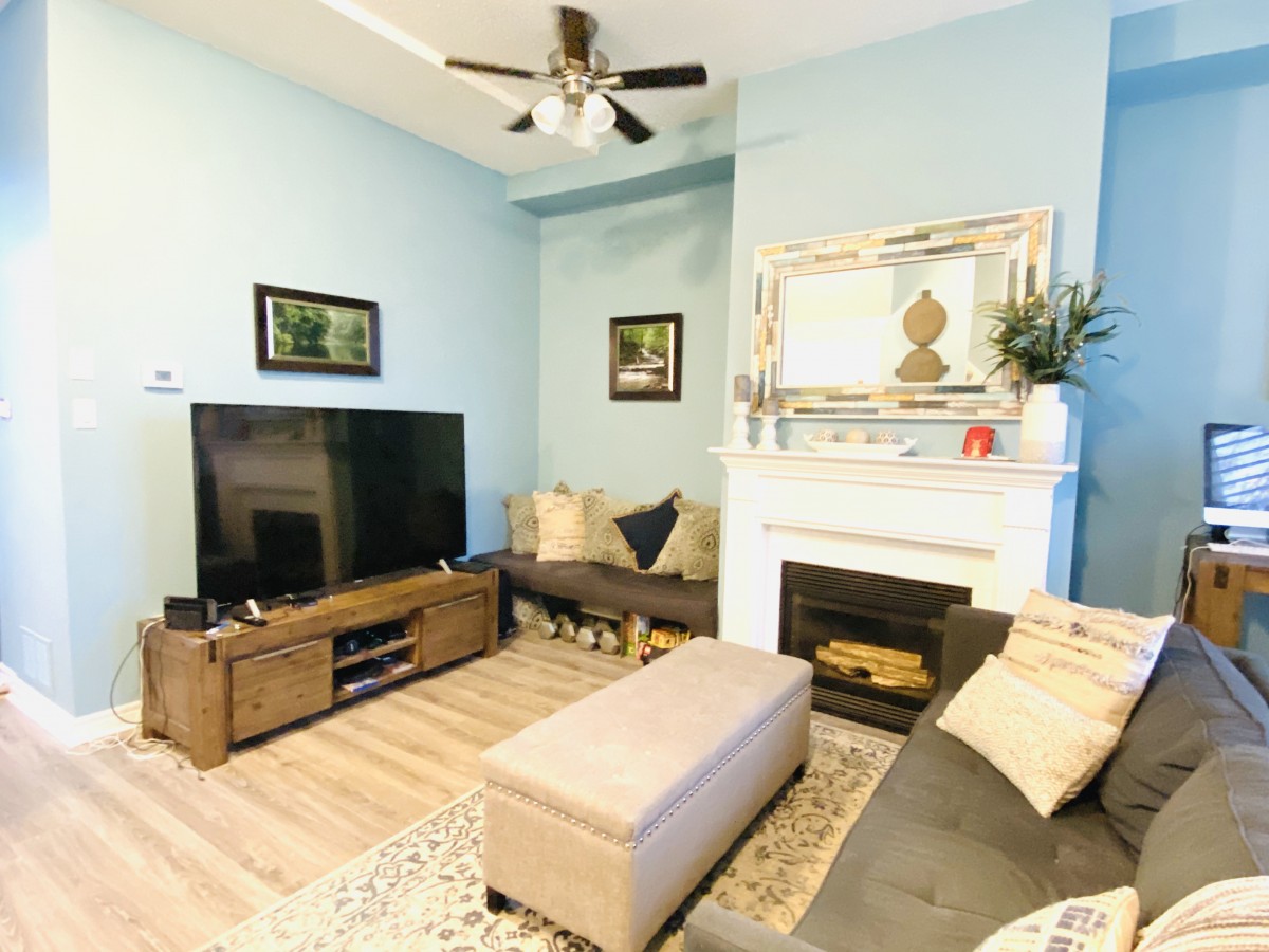 61 Walkerville Rd, Markham, Ontario, Canada photo 2