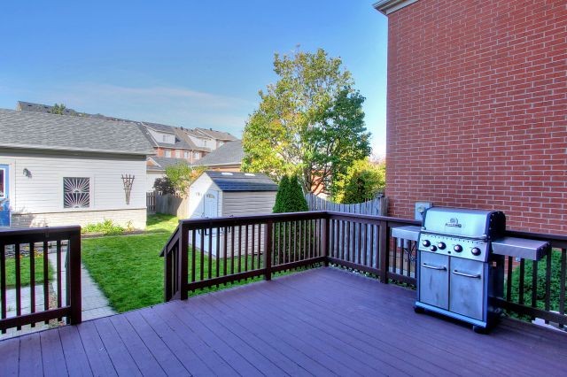 28 Spring Meadow Ave, Markham, Ontario, Canada photo 25