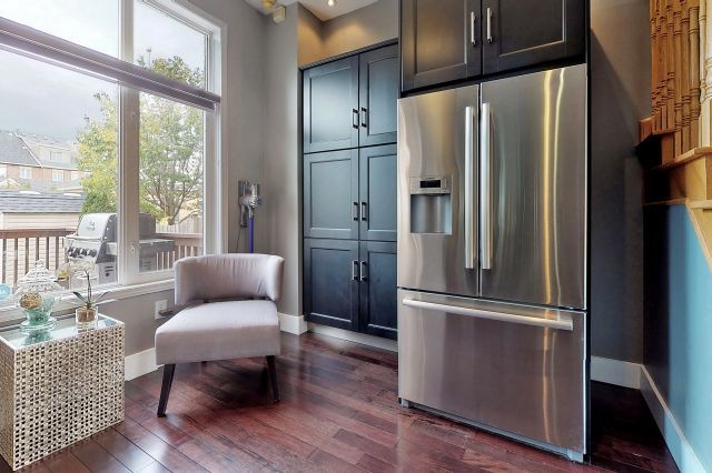 28 Spring Meadow Ave, Markham, Ontario, Canada photo 9