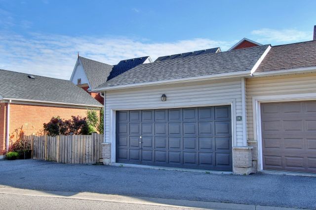 28 Spring Meadow Ave, Markham, Ontario, Canada photo 26