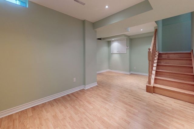 28 Spring Meadow Ave, Markham, Ontario, Canada photo 24