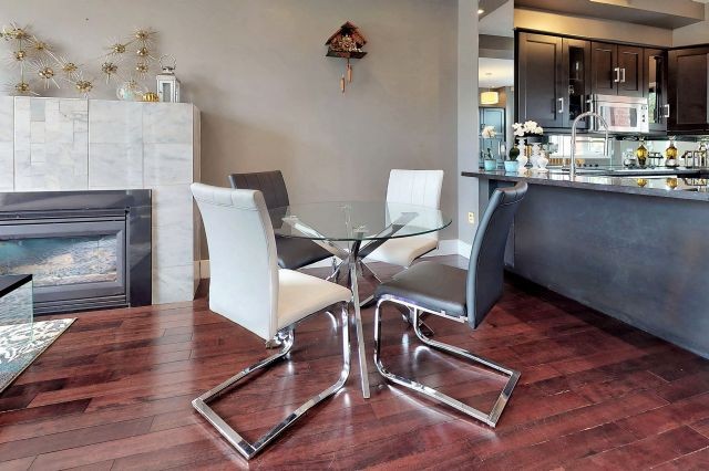 28 Spring Meadow Ave, Markham, Ontario, Canada photo 4