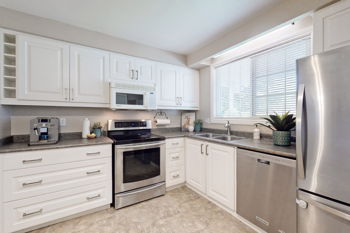 91 Millard Street, Whitchurch-Stouffville, Ontario, Canada photo 9