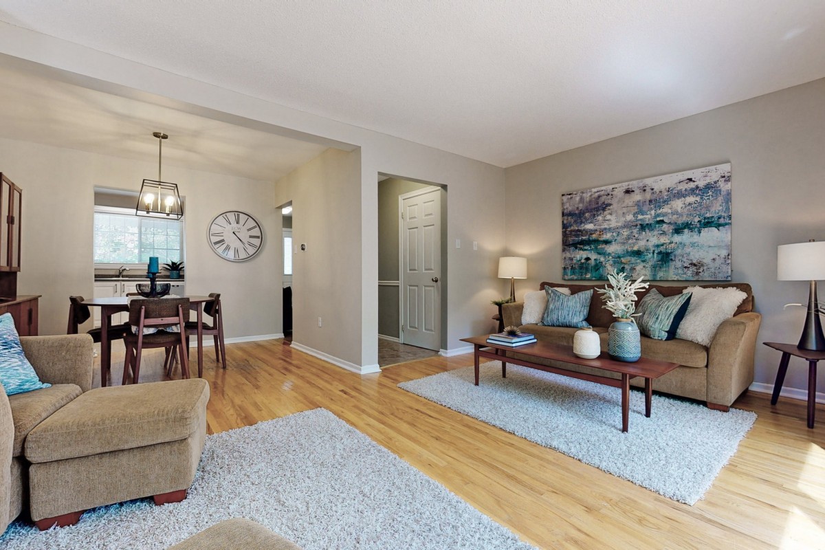 91 Millard Street, Whitchurch-Stouffville, Ontario, Canada photo 4