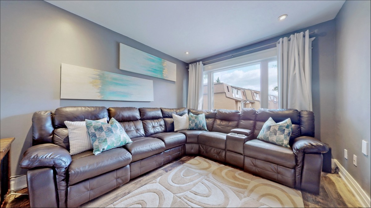 765 Oklahoma Drive #47, Pickering, Ontario, Canada photo 3