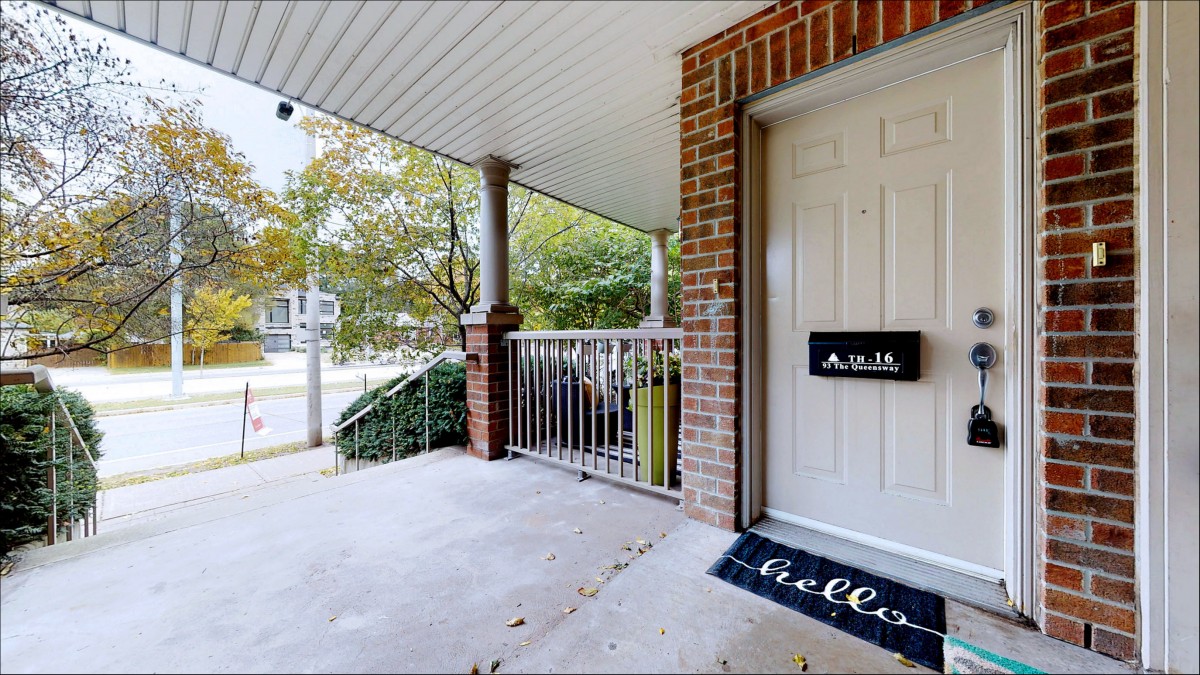 93 The Queensway TH 16, Toronto, Ontario, Canada photo 4