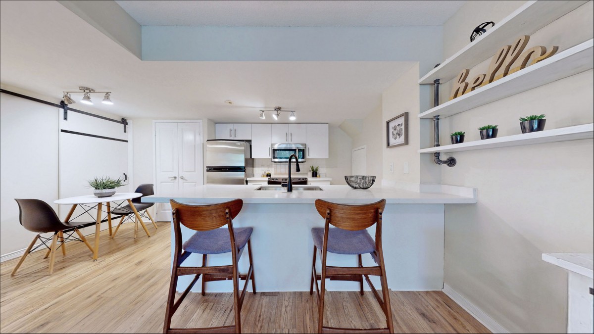 93 The Queensway TH 16, Toronto, Ontario, Canada photo 9