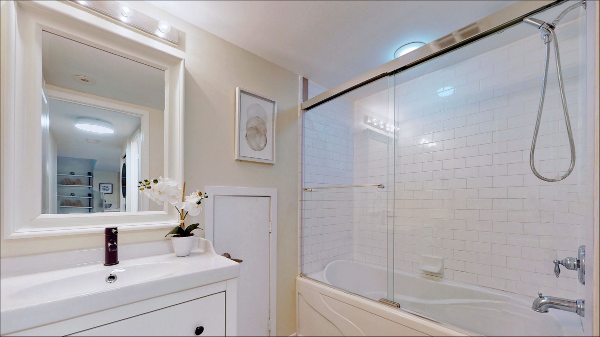 93 The Queensway TH 16, Toronto, Ontario, Canada photo 20