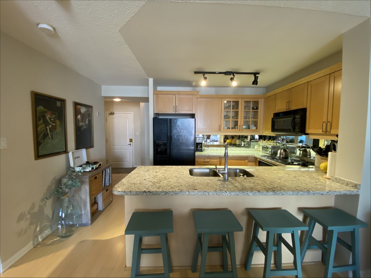 3130 Yonge Street #501, Toronto, Ontario, Canada photo 7