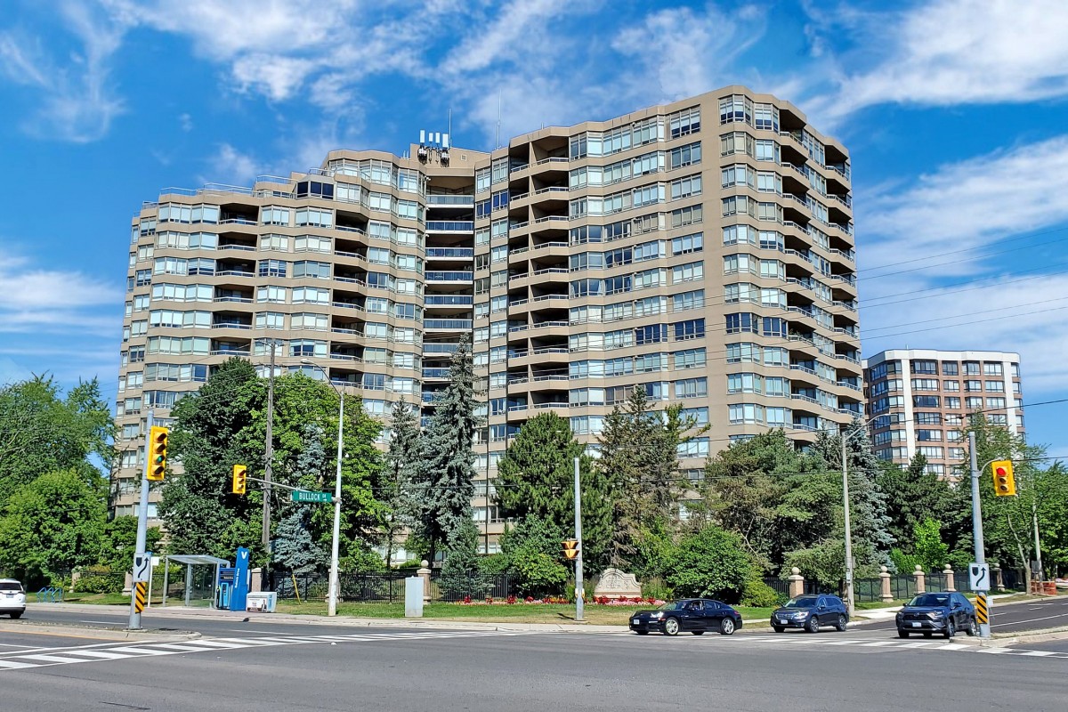 610 Bullock Drive #511, Markham, Ontario, Canada photo 2
