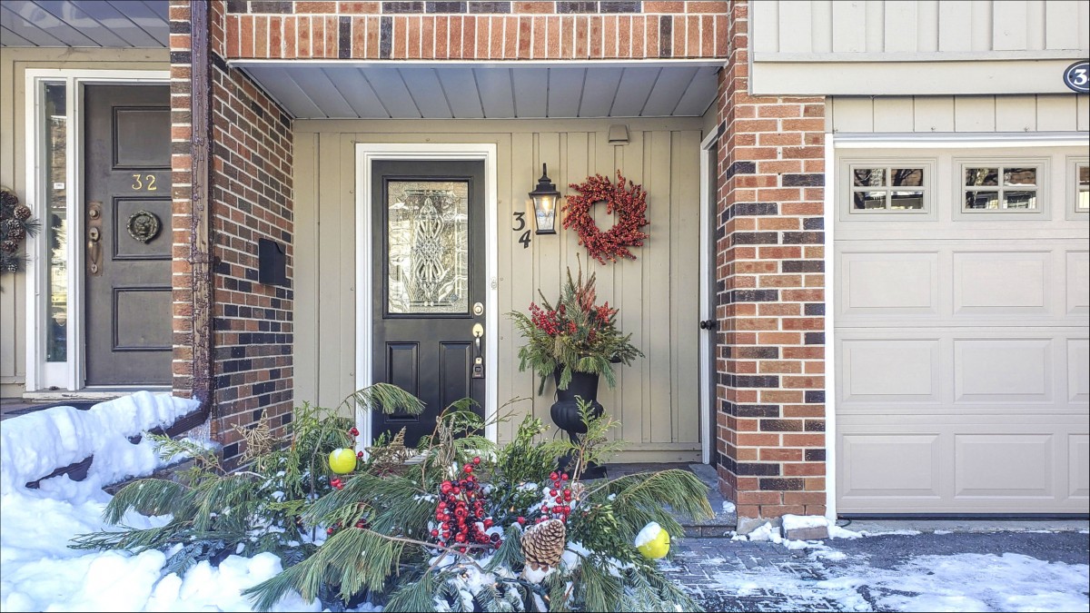 34 Bramble Way, Markham, Ontario, Canada photo 2