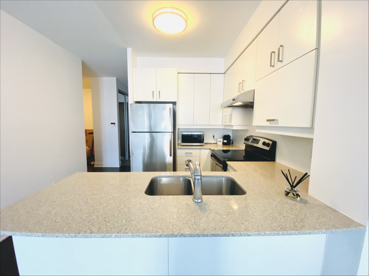 8228 Birchmount Road #325, Markham, Ontario, Canada photo 4