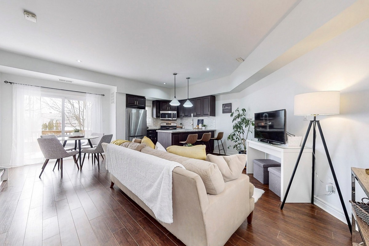 125 Hall Street #13, Markham, Ontario, Canada photo 4