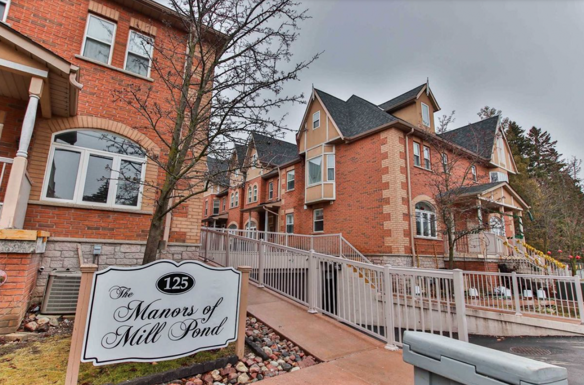 125 Hall Street #13, Markham, Ontario, Canada photo 2