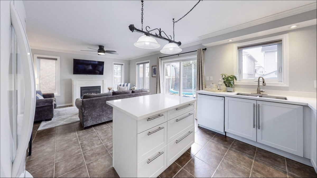 34 Marriner Crescent, Ajax, Ontario, Canada photo 20