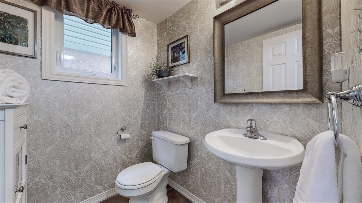 34 Marriner Crescent, Ajax, Ontario, Canada photo 24